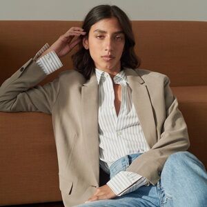 Everlane The Easy Blazer in color Sand